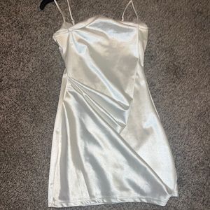 Cute white dress from lucy in the sky never has been worn